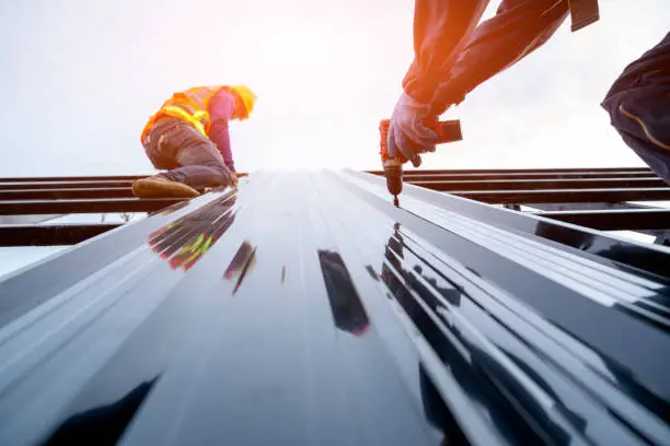 Recruter des charpentiers métalliques roumains et polonais via l’intérim en Europe